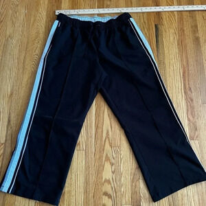 Black leisure pants